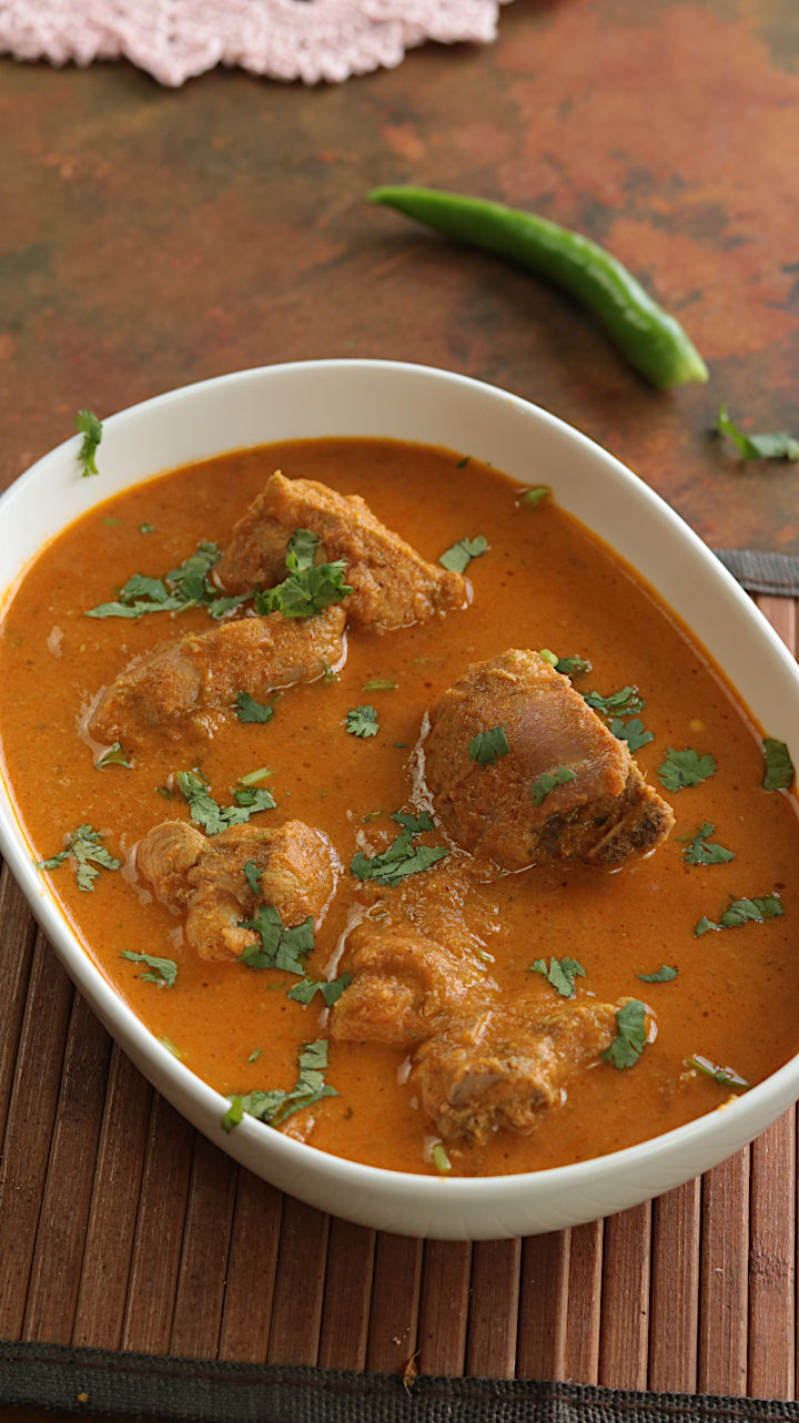 Chicken Xacuti – Goan Chicken Curry recipe