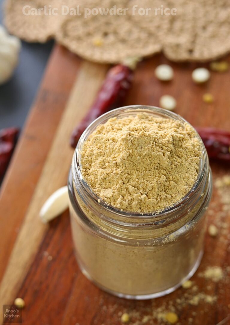 Coarse ground garlic dal powder mixture cooling before storage