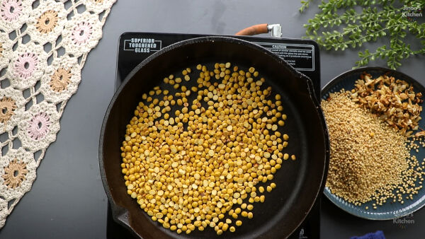 homemade-garlic-idli-podi-step-14-roast-till-brown