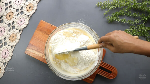 MIX GENTLY ORANGE LOAF CAKE