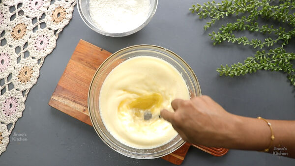 MIX WELL ORANGE LOAF CAKE