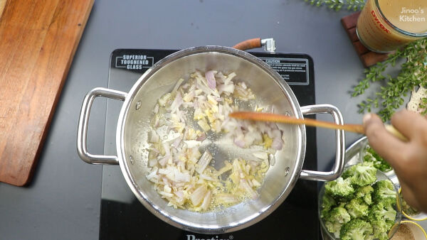 add-onions-cream-of-broccoli-soup-recipe