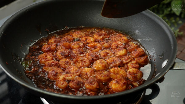 prawns-thattukada-tawa-fry-step-19