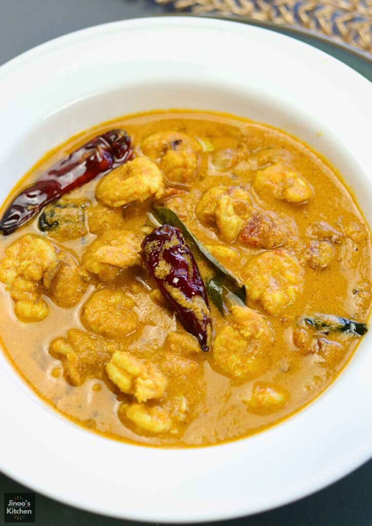 prawns curry with coconut kerala style jinooskitchen (1)